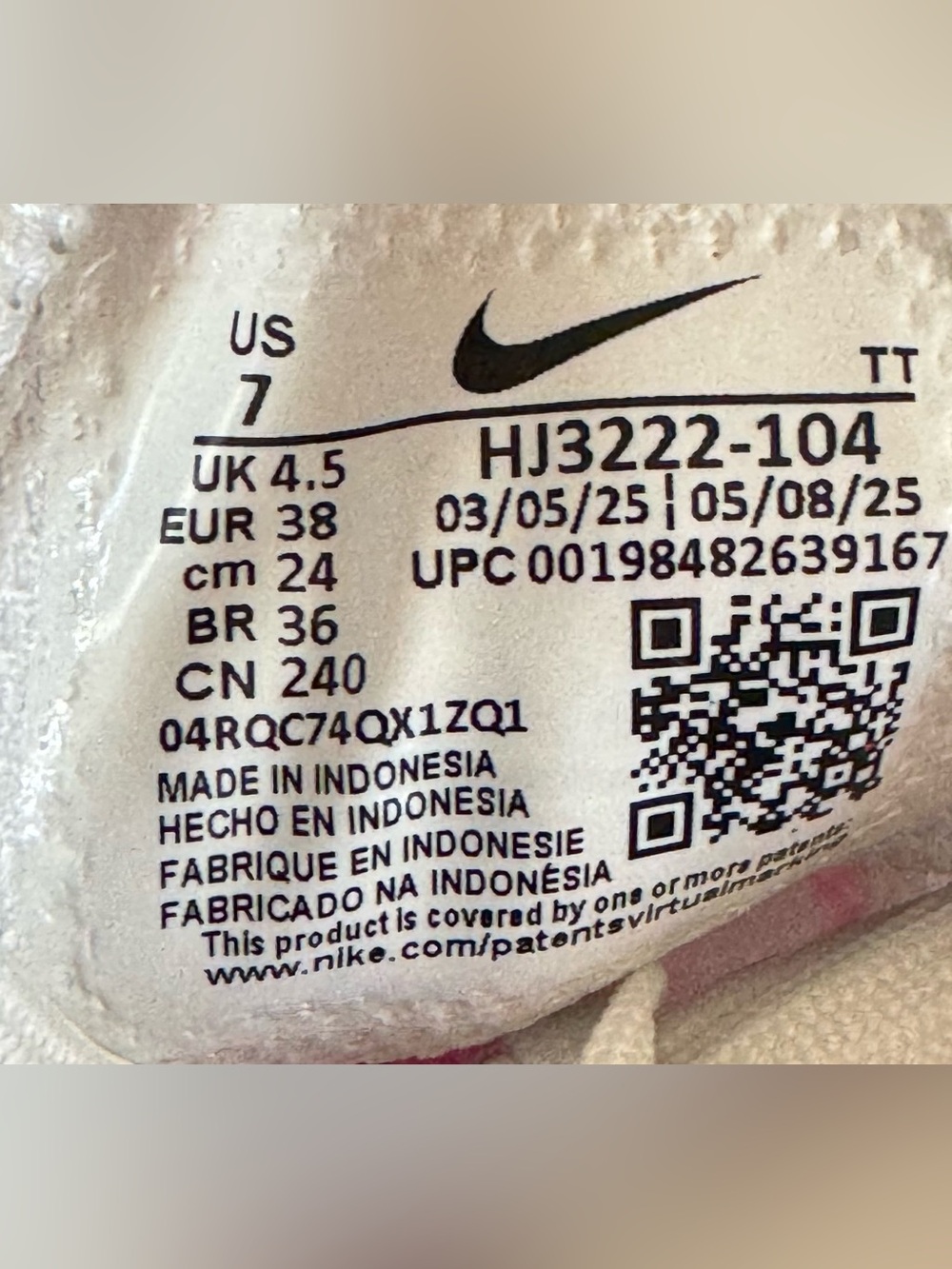 New- Nike Air Max 270 - Picture 7 of 8